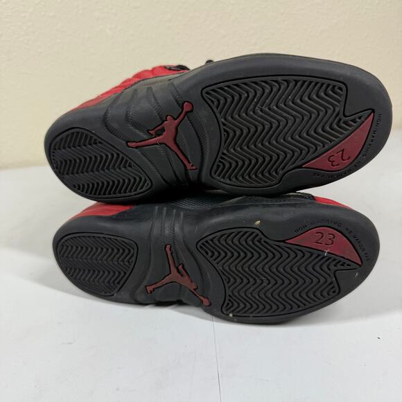 Nike Air Jordan Retro 12 Reverse Flu Game Varsity Red kids Size 1.5 - Picture 7 of 7